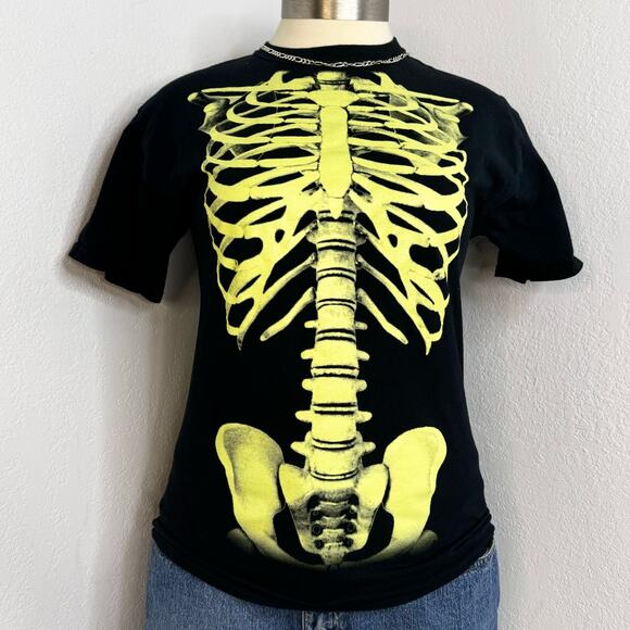 00s Halloween Ribcage Skeleton Bone  T-Shirt Glow in the Dark Unisex Medium - Picture 4 of 9